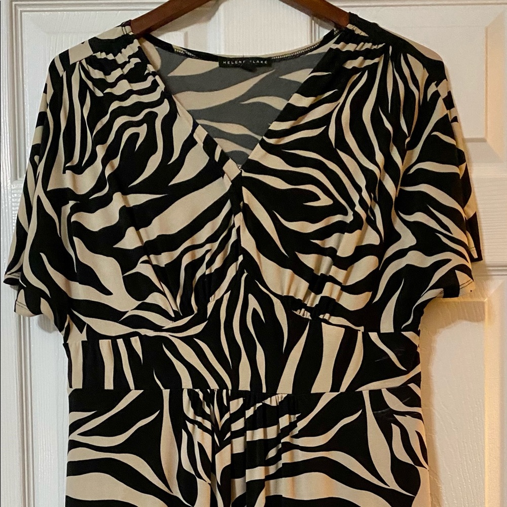 Zebra V Neck Dress Large